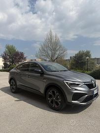 Renault Arkana RS Line 1.6 E-Tech Hybrid 145 CV