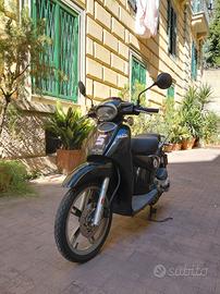 Aprilia Scarabeo 50 - 2012