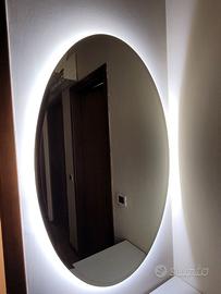 Specchio con luce led