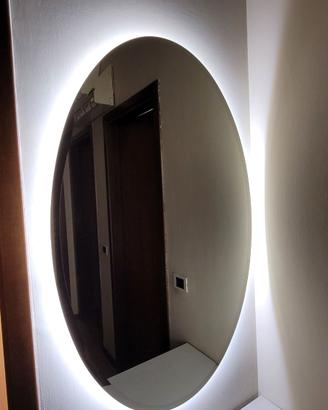 Specchio con luce led