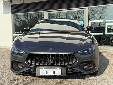 Maserati Ghibli V6 430 CV Q4 Gransport