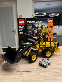 LEGO Technic 42030 Ruspa volvo L350Ftelecomandata