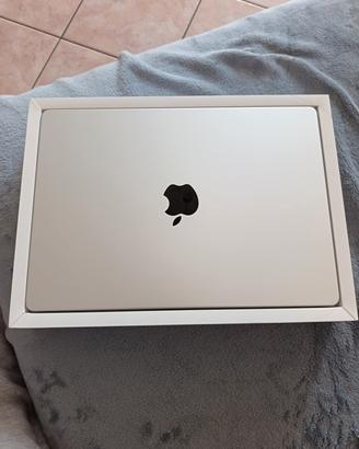 MacBook Pro M5