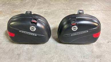 Borse Laterali Moto GIVI Keyless - Coppia