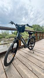 Bici elettrica Hillmiles City 1 Grigia