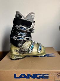 Lange scarponi sci
