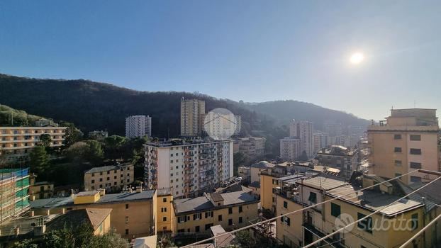 4 LOCALI A GENOVA