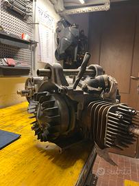 Blocco motore con 70 cc