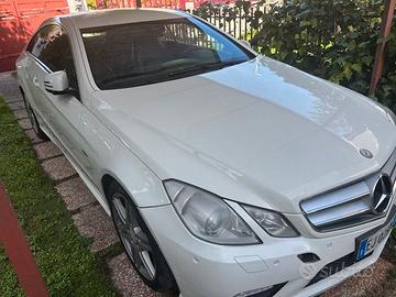 Mercedes - Cl E 220 CDI Coupè
