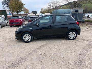 Toyota Yaris 1.5 Hybrid 5 porte Active