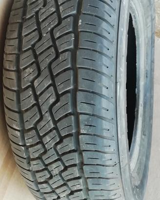 Pneumatici  215 /65R/ 16
