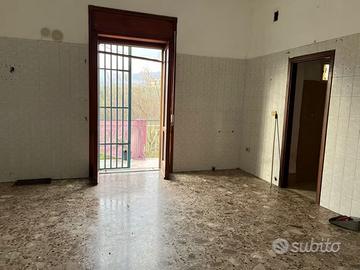 Locale commerciale fronte strada