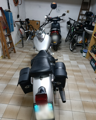 Suzuki Intruder LC 125