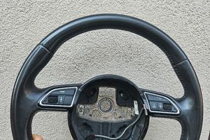 volante  originale  audi a4 b8  compresi pilsanti