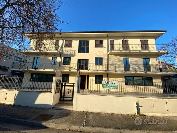 Locale commerciale artigianale uffici - Por...