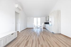 Trivano con Veranda e Terrazza, P. Auto, Classe A4