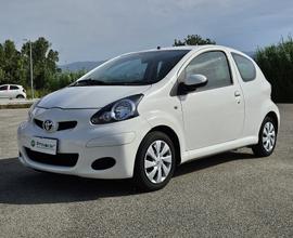 TOYOTA Aygo 1.0 12V VVT-i 3 porte Now Connect