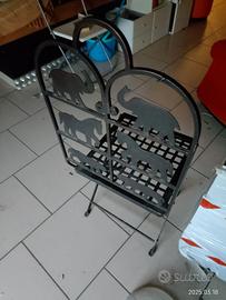 sedie in ferro con animali