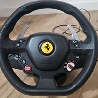Volante Ferrari per PS4