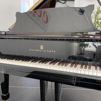 Steinway & Sons Model B