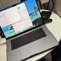 apple MacBook pro M2 16” nuovo 17 cicli di carica