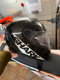 Casco shark spartan carbon