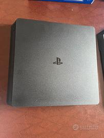 PS4 slim 1TB con giochi + mouse e tastiera