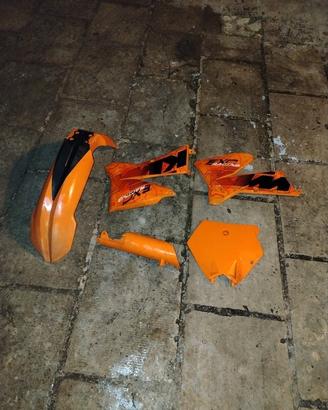 plastiche ktm 