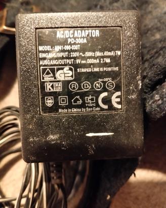 Alimentatore 9 V 300 mA 2,7 VA