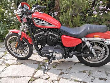 Harley Davidson 883 R   17000 km