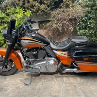 Harley-Davidson Touring Road King - 2012