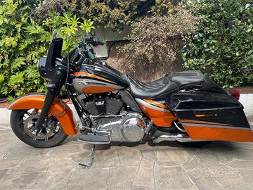 Harley-Davidson Touring Road King - 2012