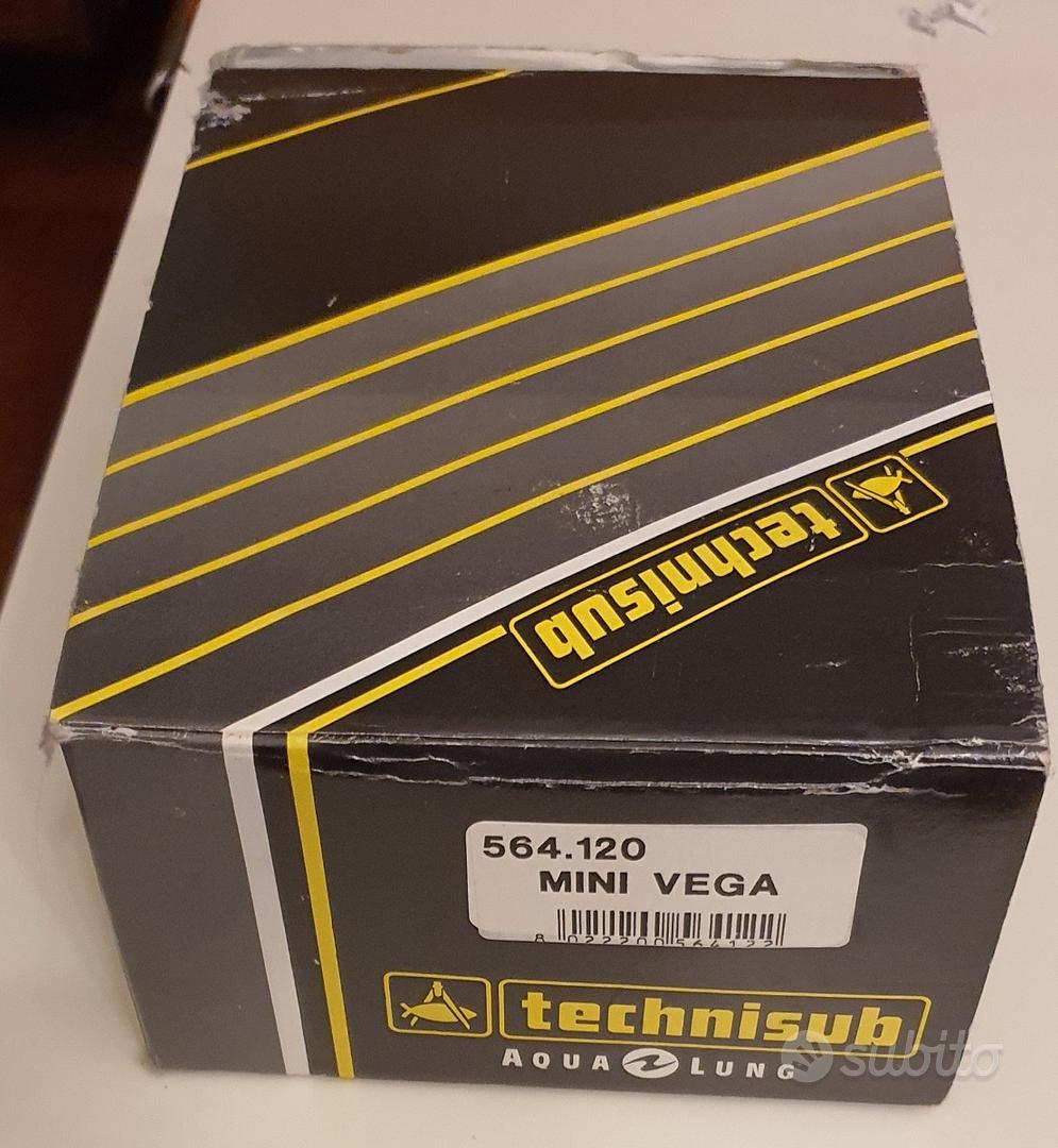 Torcia subacquea Technisub Vega 35 - Sports In vendita a Roma