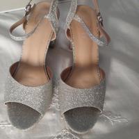 Scarpe color argento 