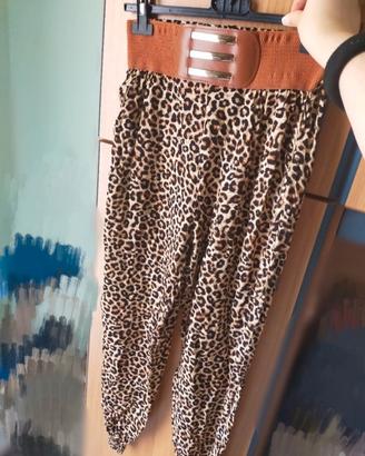 Pantaloni leopardati alla turca