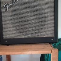 Fender Mustang II
