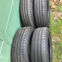 Gomme auto estive nuove