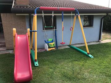 Altalena Chicco attrezzata con scivolo