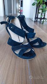 SCARPE CON TACCO N. 39 (2 paia)