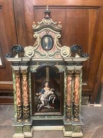 Antica pala d’altare in legno scolpito