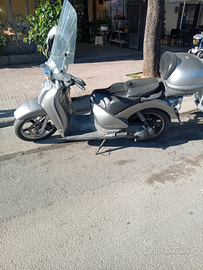 Scooter scarabeo 250