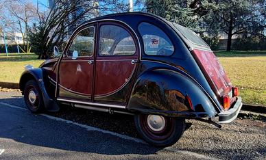 Citroen 2CV Charleston bordeaux e nero 1983