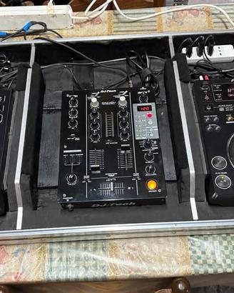 coppia di cdj pioneer350 neri + dj tech djm 404