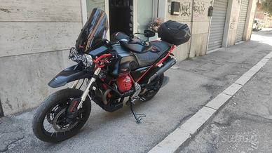 Moto Guzzi V85TT evocative