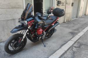 Moto Guzzi V85TT evocative