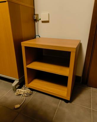 Mobiletto Ikea con ruote