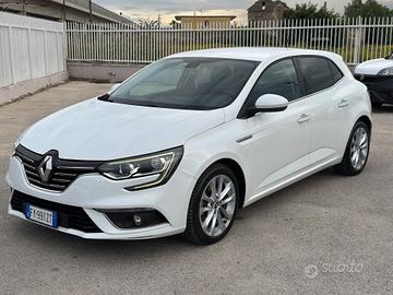 Renault Megane 2019 1.5 dCi 115 CV AUTOM. INTENS