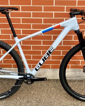 Cube Reaction C62 Tg L 2024 by New Bike
