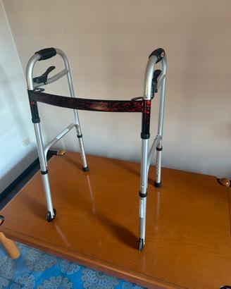 Deambulatore pieghevole