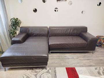 divano in vera pelle 